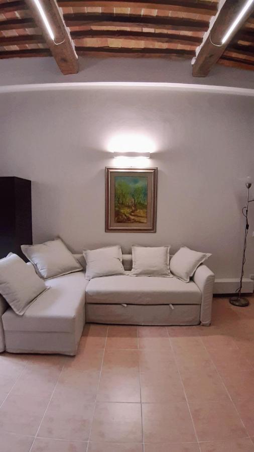 Civico Apartment Губио Екстериор снимка