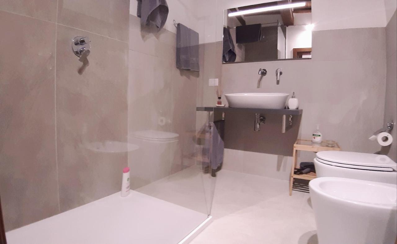 Civico Apartment Губио Екстериор снимка